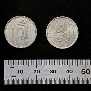 10 penni 20 mm silver color