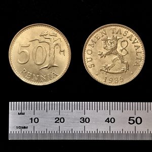 50 penni 24.9 mm gold color